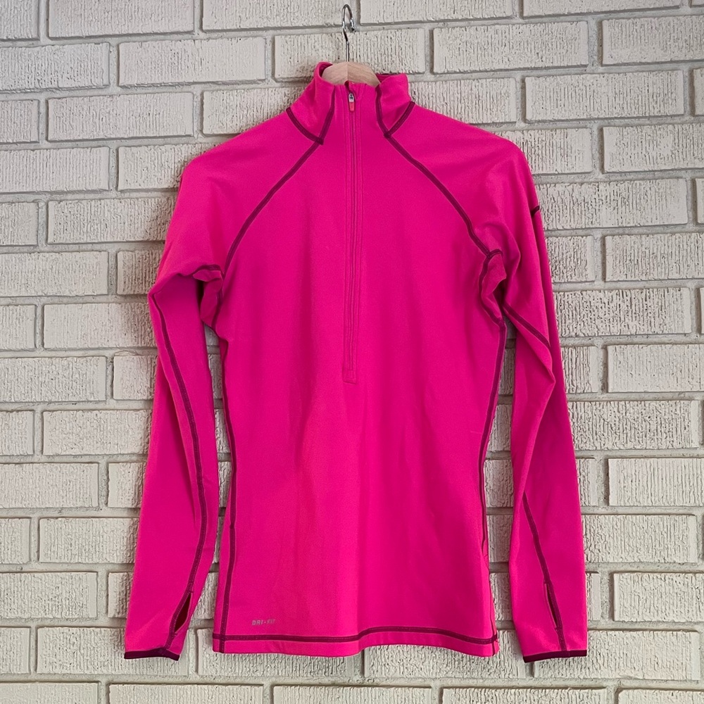 Nike PRO Hyperwarm 1/2 Zip Pullover Top Fuchsia Size Medium